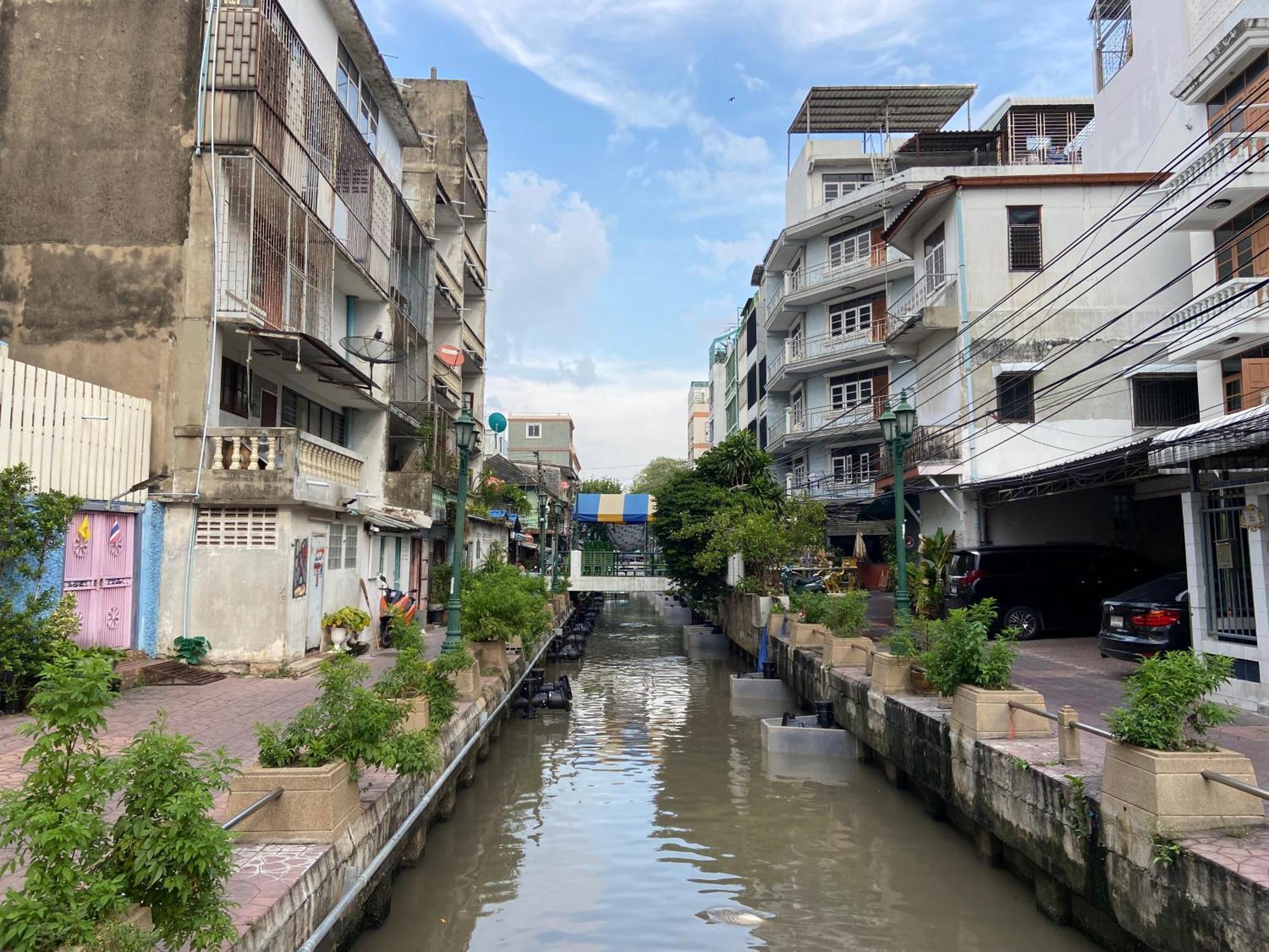 Bangkok Neighborhood Hostel Екстериор снимка