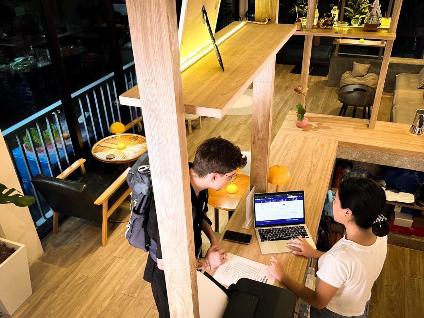 Bangkok Neighborhood Hostel Екстериор снимка