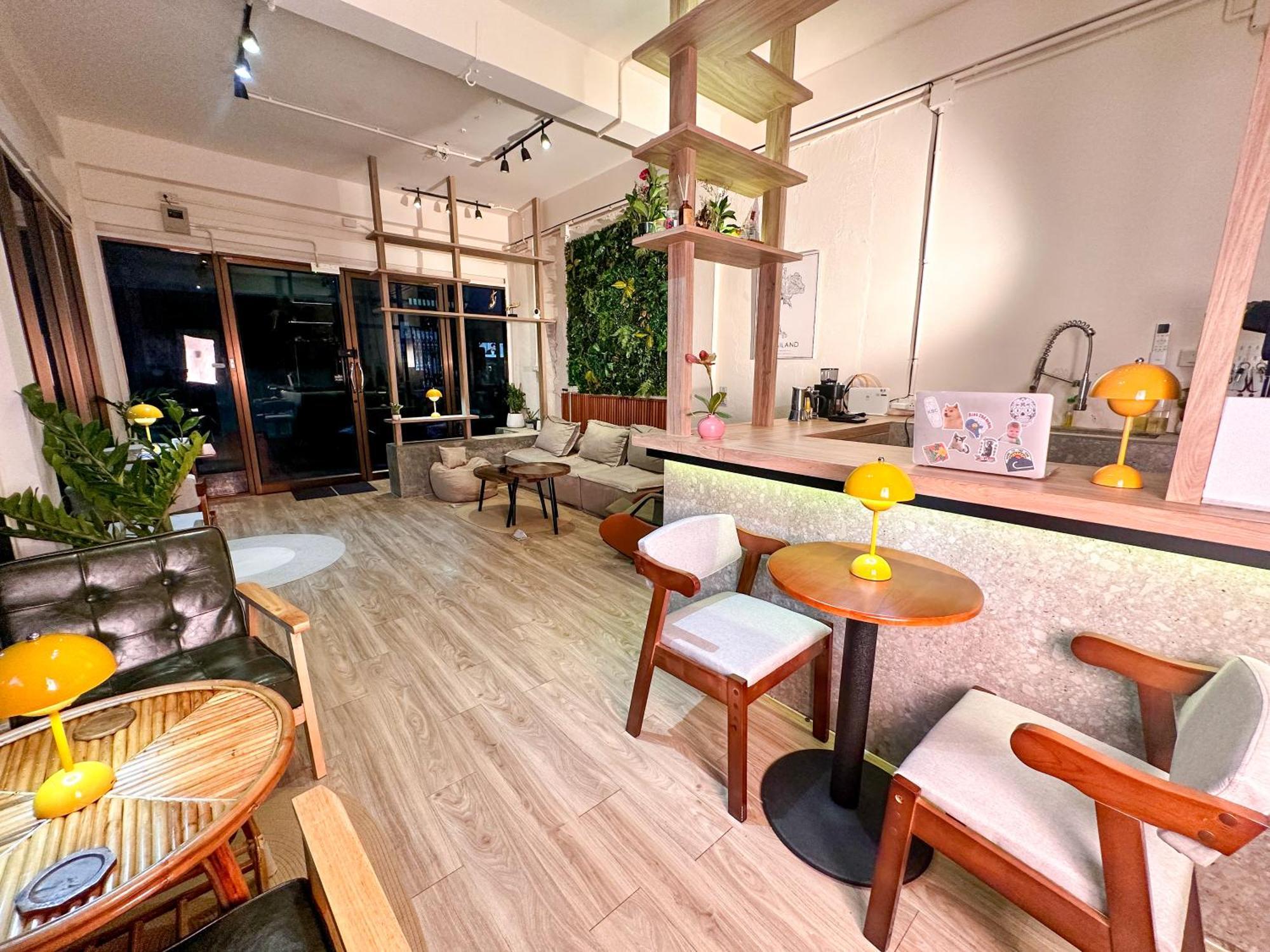 Bangkok Neighborhood Hostel Екстериор снимка