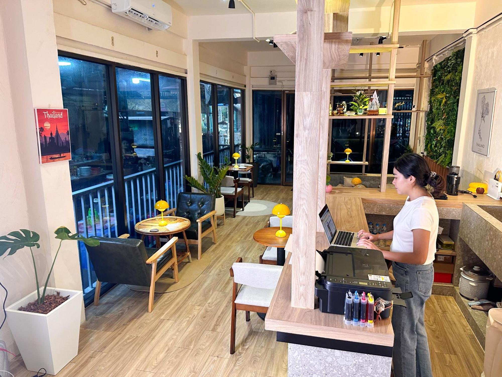 Bangkok Neighborhood Hostel Екстериор снимка