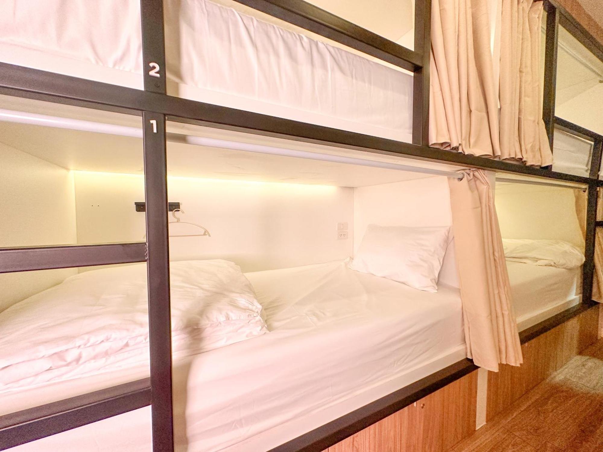 Bangkok Neighborhood Hostel Екстериор снимка