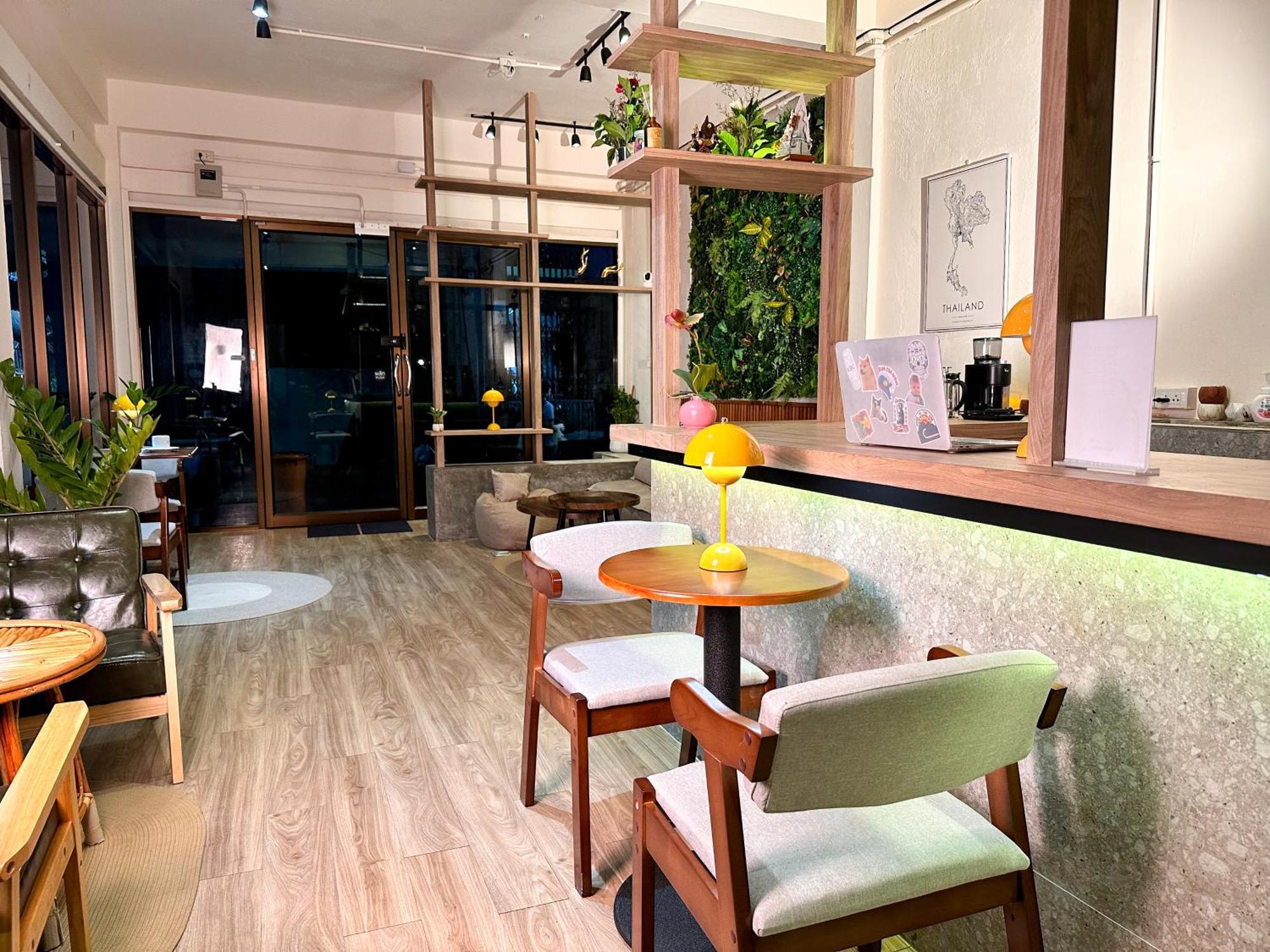 Bangkok Neighborhood Hostel Екстериор снимка