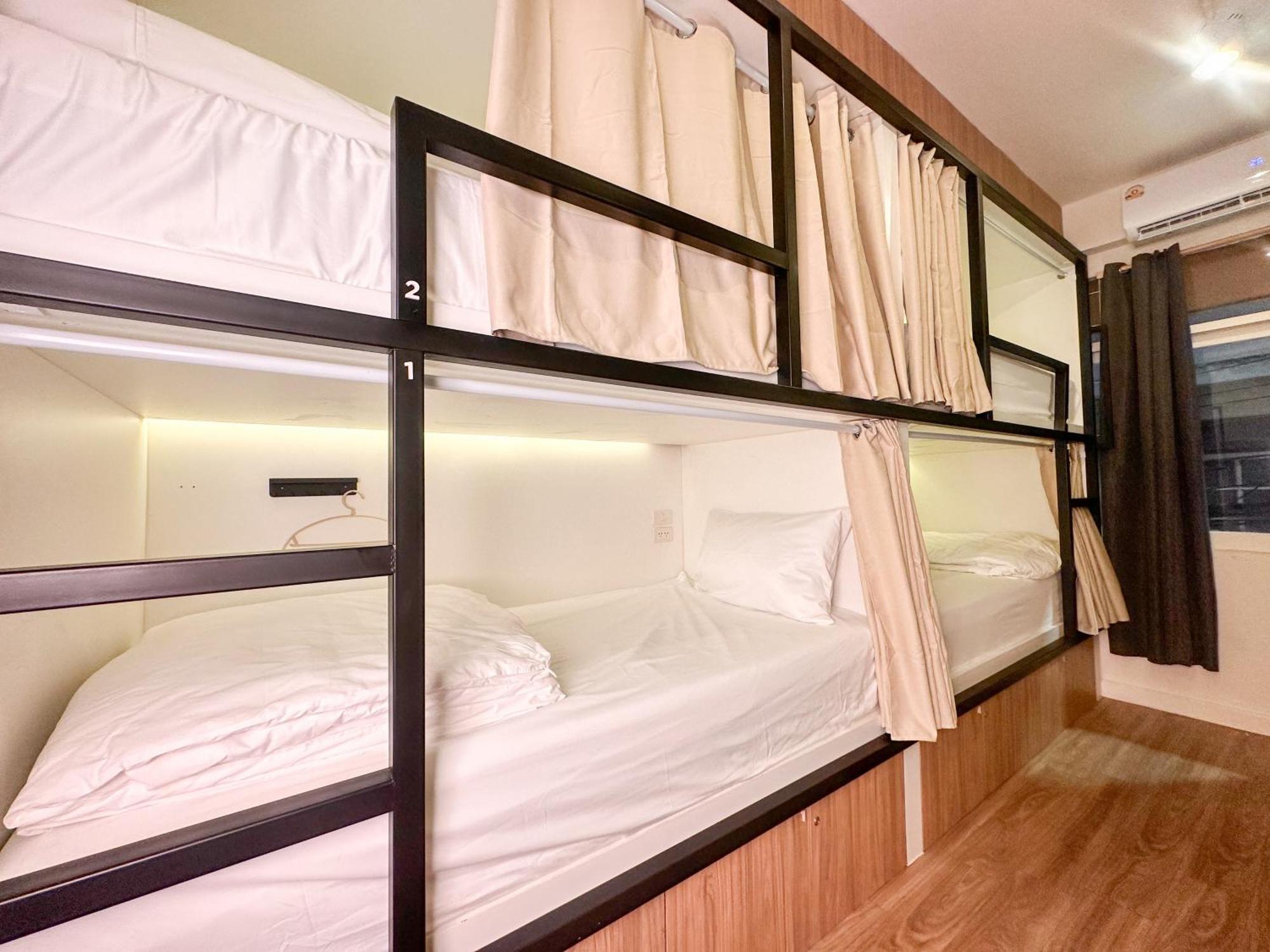 Bangkok Neighborhood Hostel Екстериор снимка