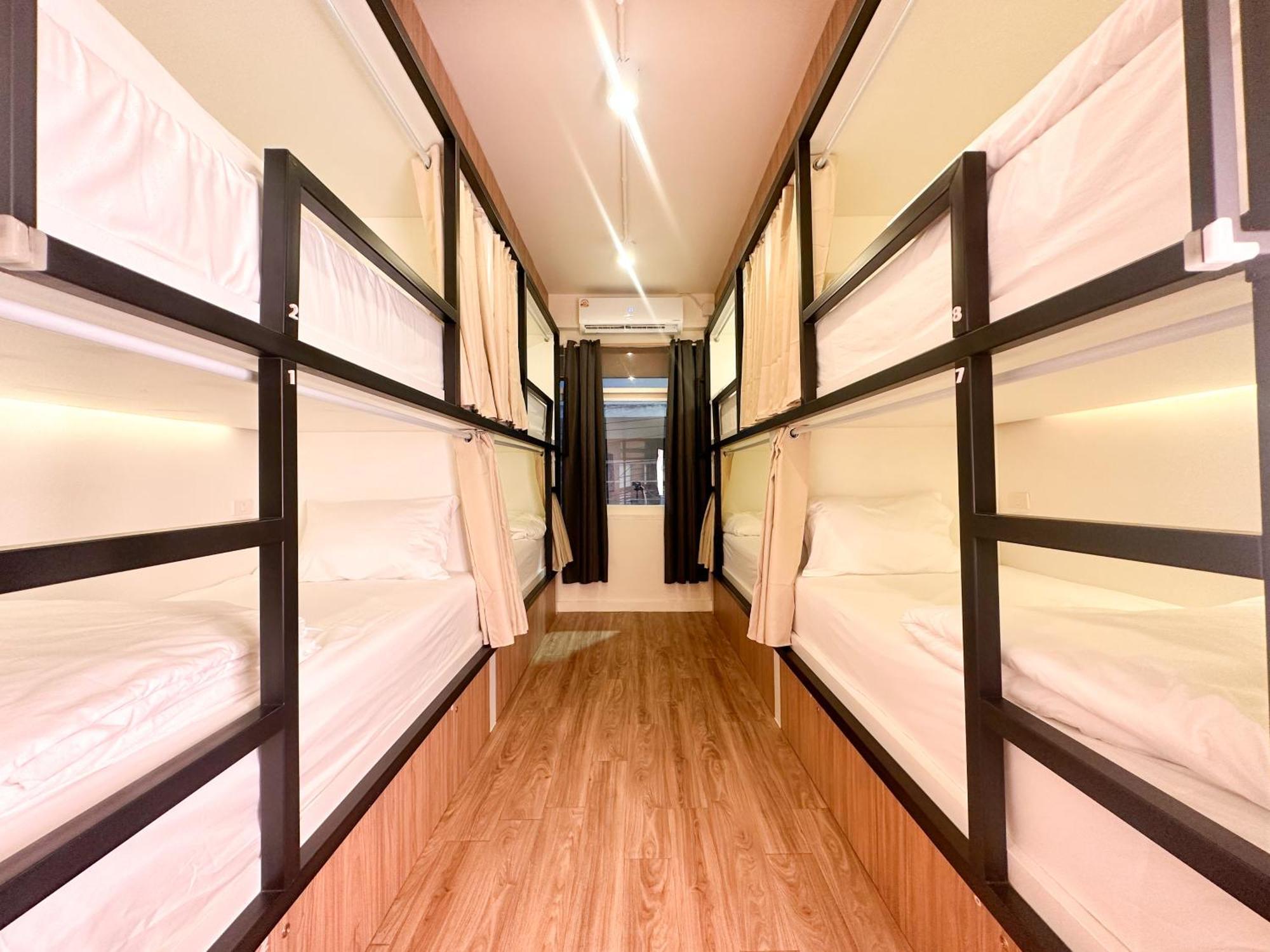 Bangkok Neighborhood Hostel Екстериор снимка